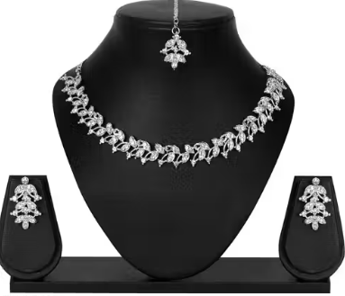 Feminine Colorful Jewellery Sets